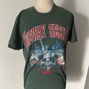 Mitchell & Ness Dark Green Subway Series 2000 Graphic Tee